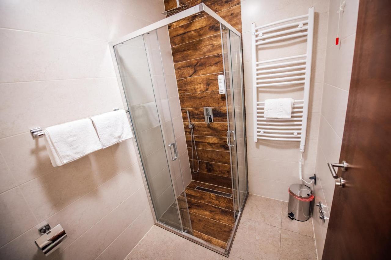 Zlatna Kruna Banja Luka Ngoại thất bức ảnh