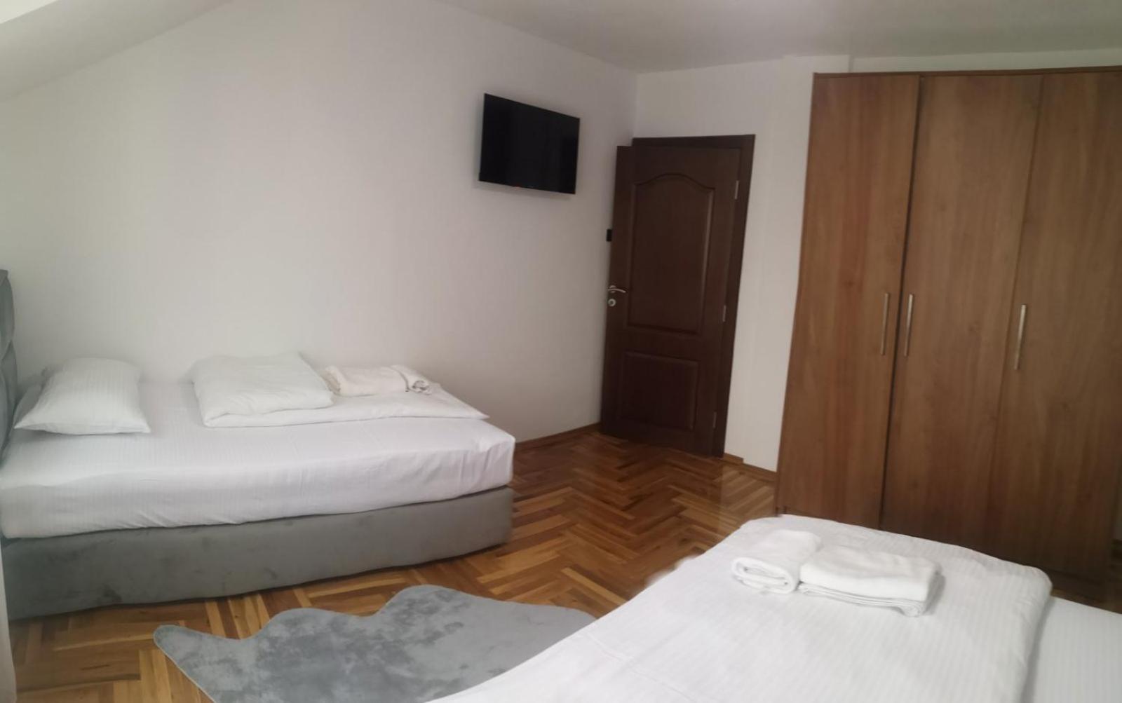 Zlatna Kruna Banja Luka Ngoại thất bức ảnh